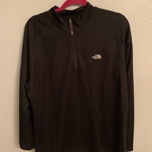 Men’s north face pull over
